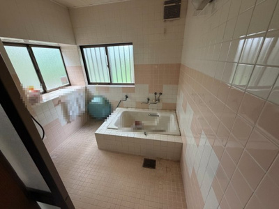 【浴室】 | 相馬郡新地町谷地小屋字新地　庭付き　7SLDK