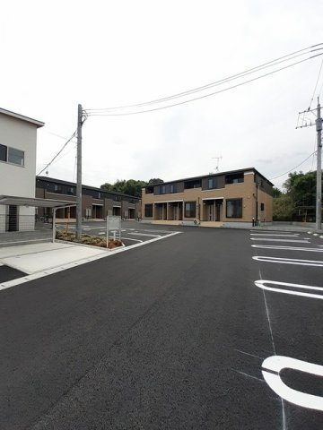 サクライン方保田　Ⅱの駐車場|駐車スペースもあります