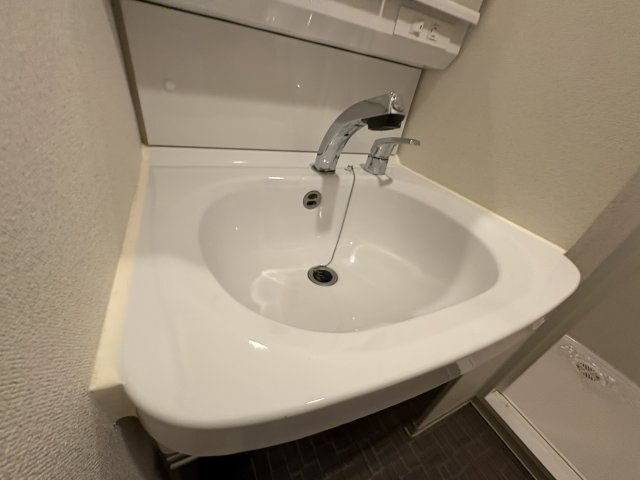  | プレサンス堺筋本町駅前シェル