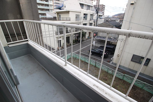 【バルコニー】 | 京橋町ビル
