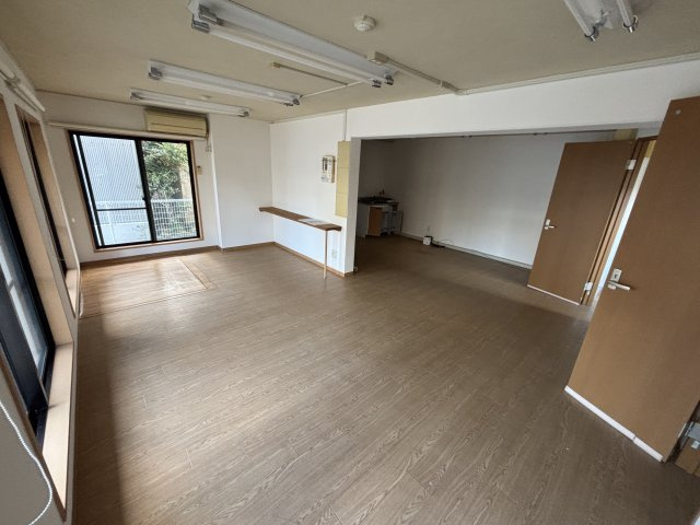 【居間・リビング】 | アメニティハウス重実　テナント