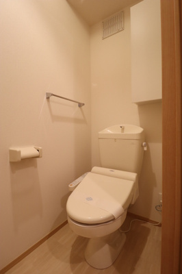【トイレ】 | ドルチェ洲崎 | 別のお部屋のお写真になります。