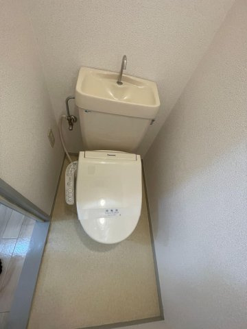 【トイレ】 | ロイヤルハイツ