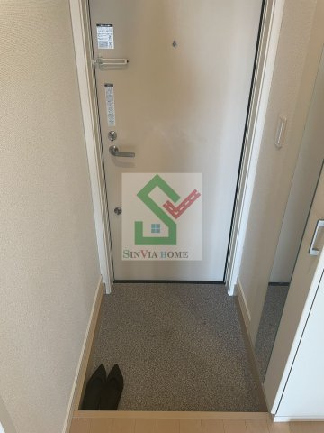 フォレストヒルズB棟の玄関