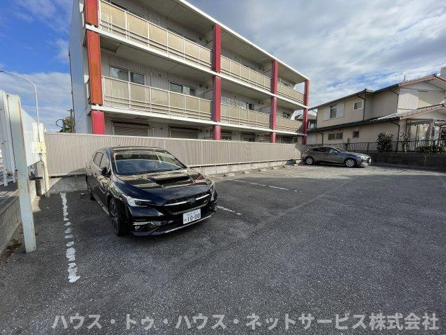 エクシードきよしが丘の駐車場