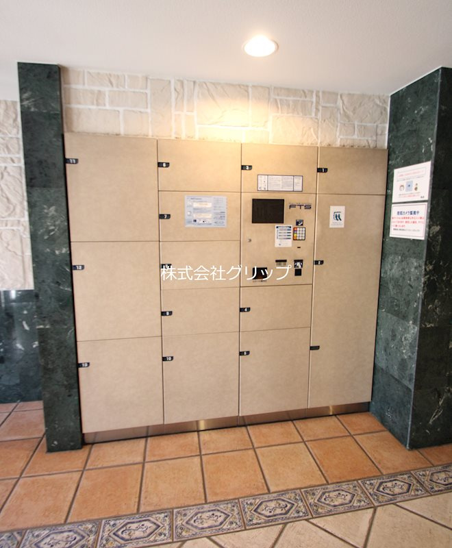 横浜市中区伊勢佐木町７丁目の賃貸マンションの外観