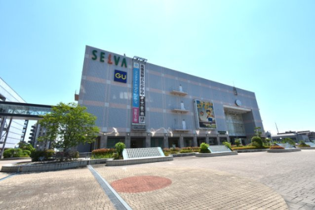 プライムエステート泉中央の周辺|セルバ・・・徒歩9分