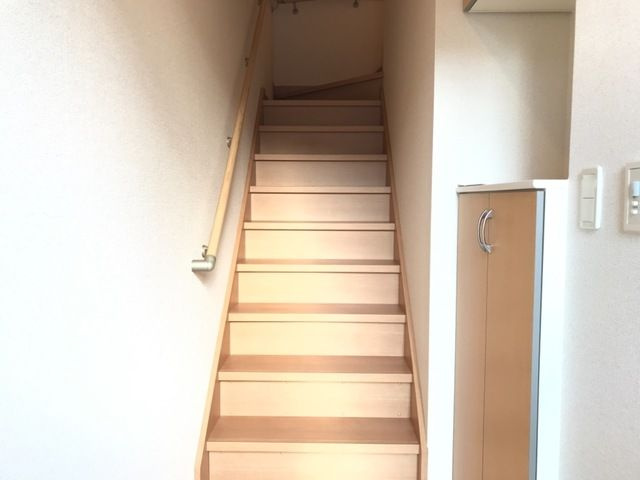 ロマネス豊の内装