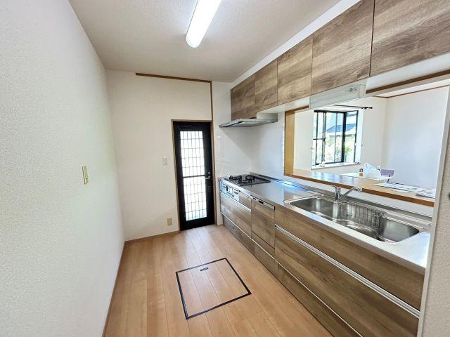 潮見台1丁目　中古戸建　（リフォーム済）のキッチン|システムキッチン　食器洗浄乾燥機　