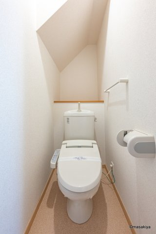 Zenのトイレ|トイレ　ウォシュレット付き。