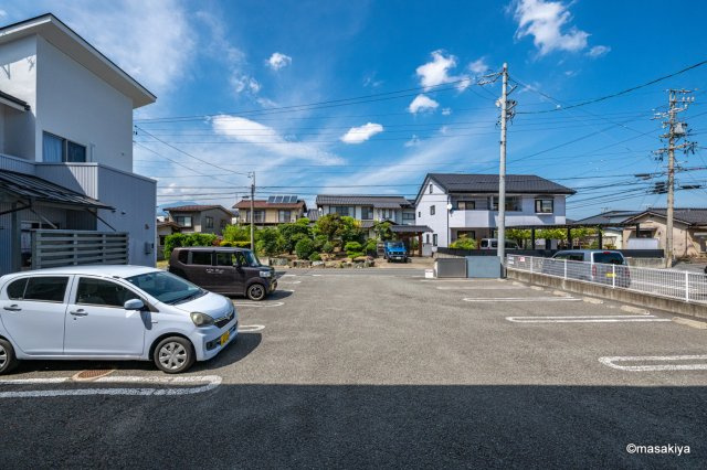 Zenの駐車場