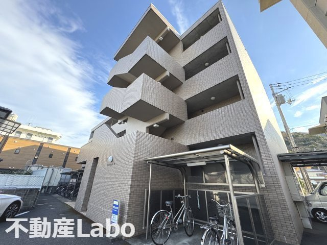 エクラ・フェリークの外観