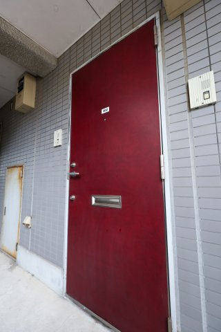 協栄マンションOYAMAの玄関|玄関ドア　※302号室のお写真です