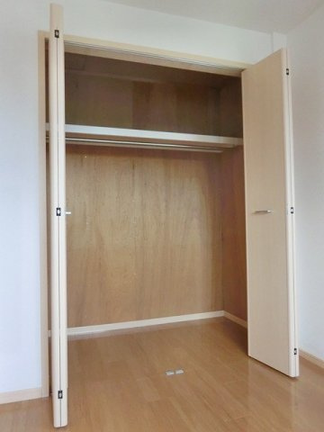 エルディム室野Ａの収納