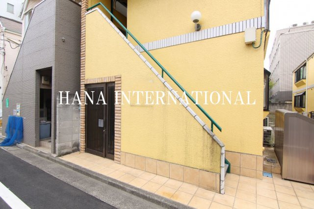 プチメゾン葛西のエントランス