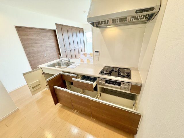 グラン・コート守山川村のキッチン