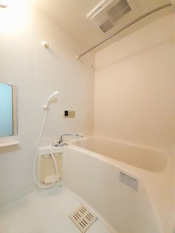 フロンティア宮ノ下の浴室
