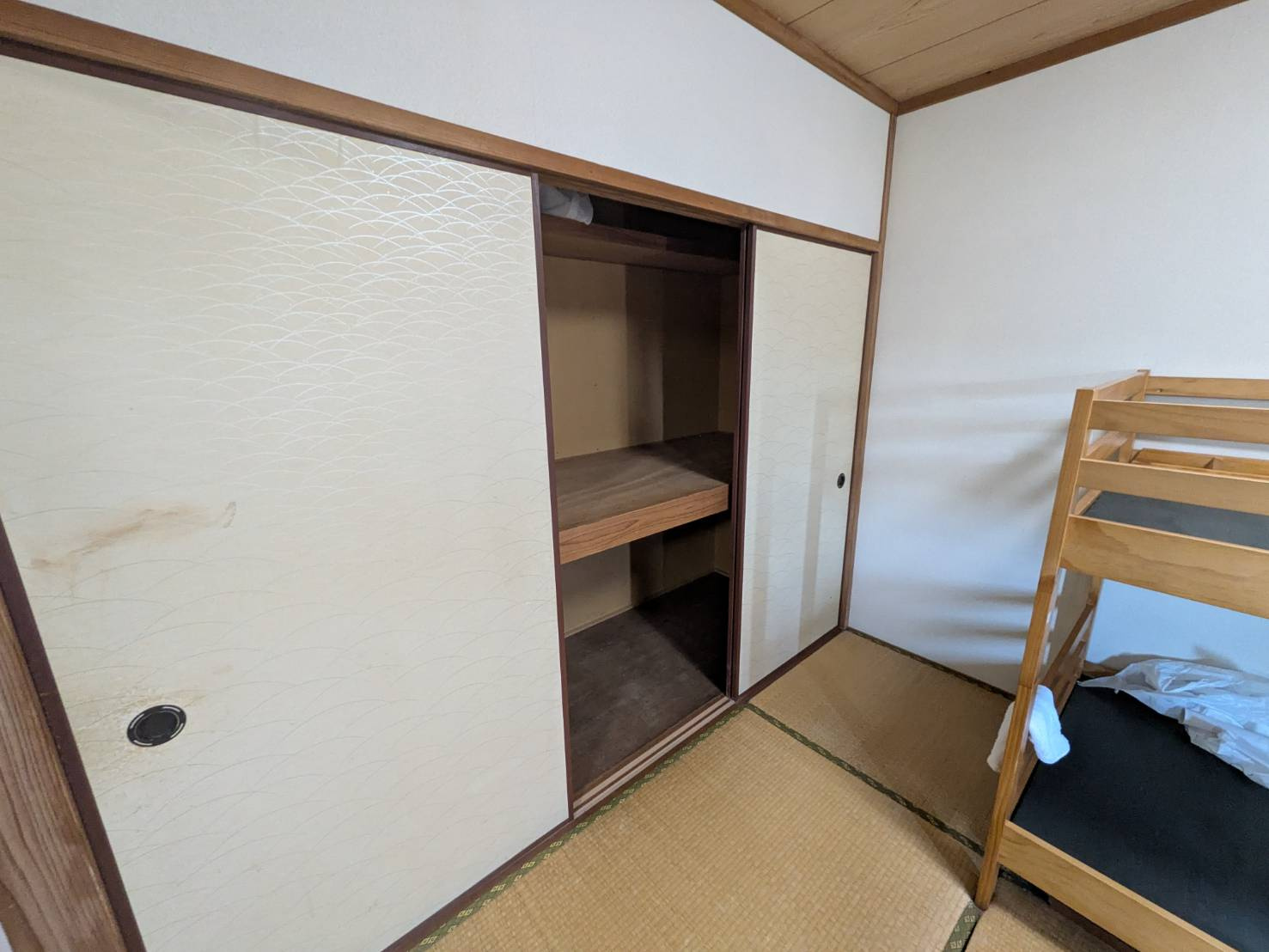 ニューメゾンド茶居夢の収納