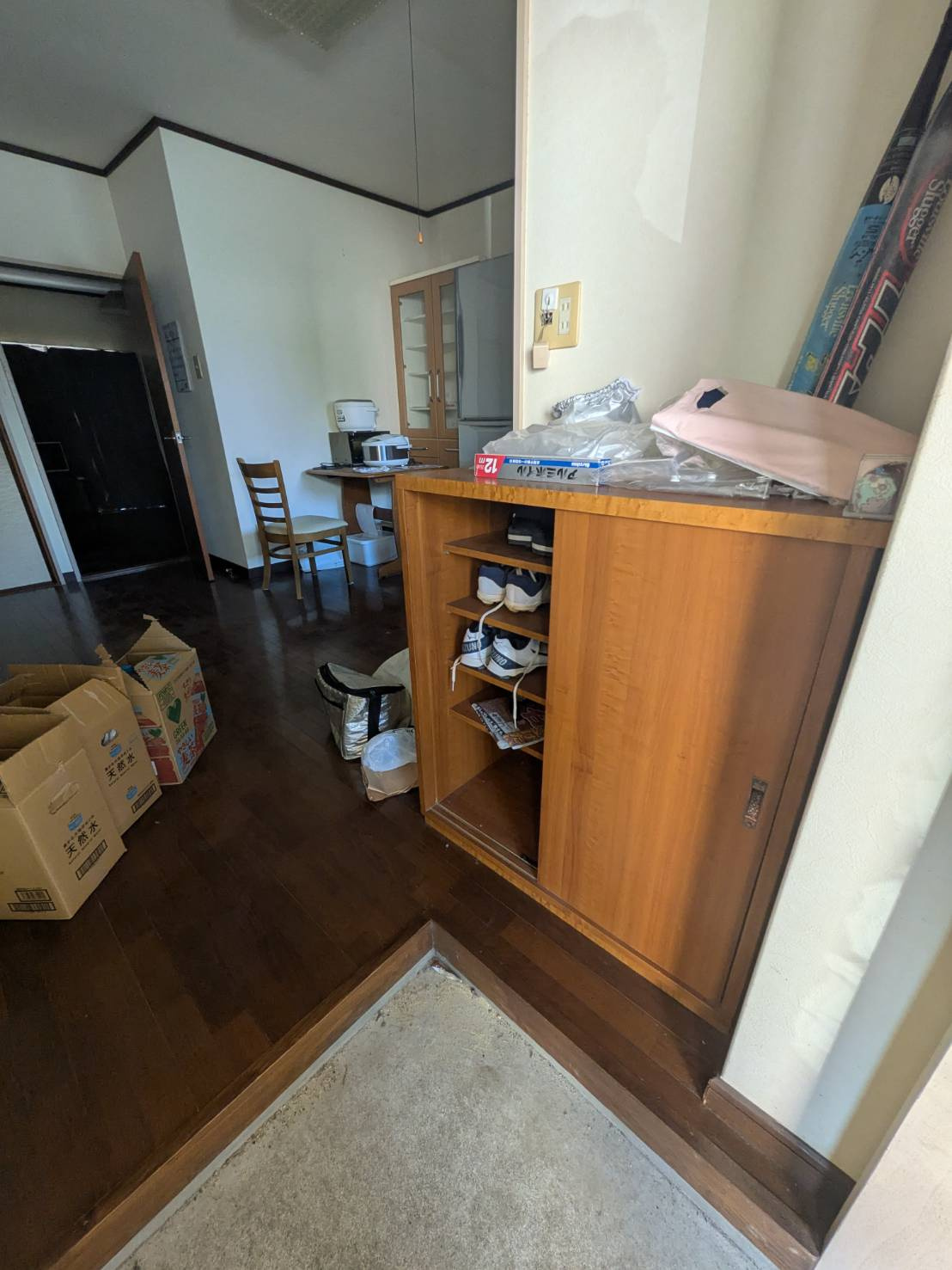 ニューメゾンド茶居夢の玄関