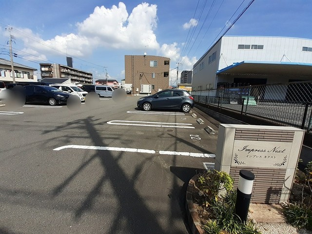 【駐車場】