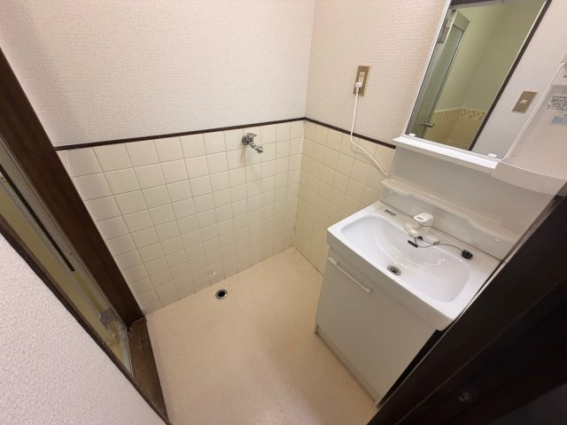 水尾グリーンハイツC棟の洗面所
