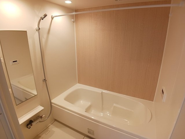 リブス並木Ⅰの浴室|日々の疲れを癒すお風呂付です