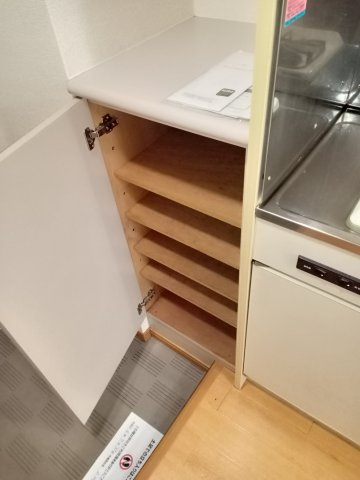 川崎市多摩区三田２丁目の賃貸マンションの収納