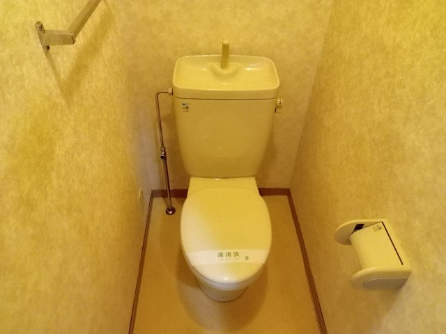 川崎市多摩区三田２丁目の賃貸マンションのトイレ