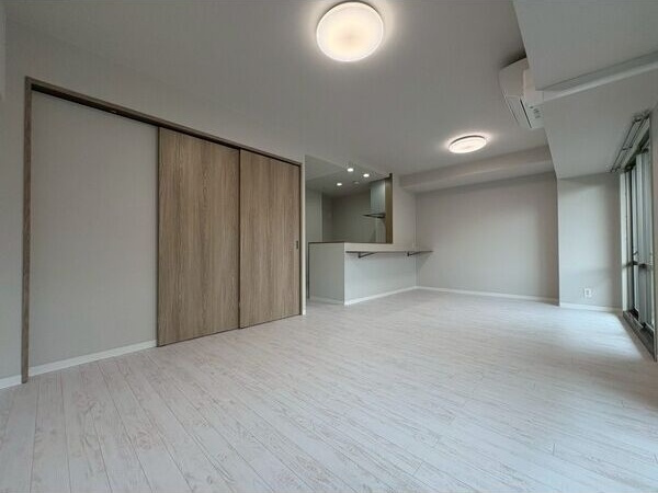 PHOENIX COURT 交野Iの居間・リビング