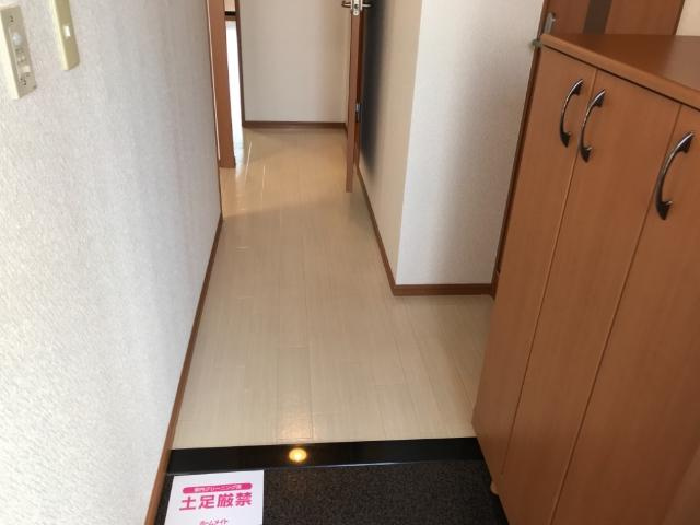 グランドパレスの玄関|玄関