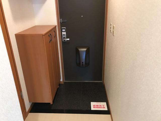 グランドパレスの玄関|玄関
