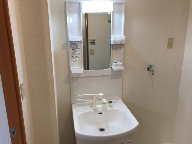 グランドパレスの洗面所|洗髪洗面化粧台