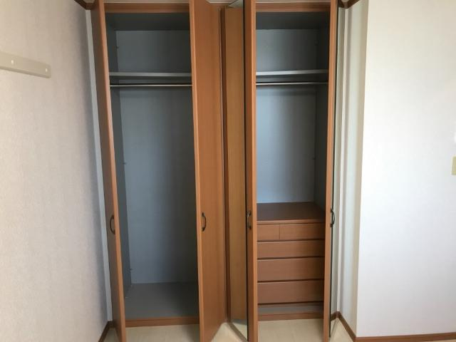 グランドパレスの収納|クローゼット