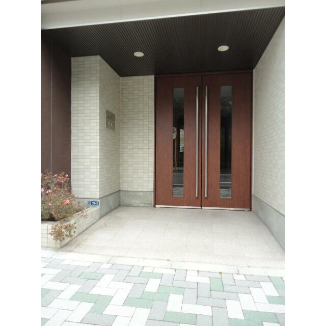ヴィルヌーブ蔵前のエントランス