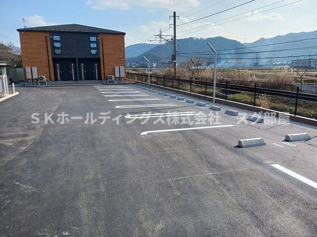カーサ　Ｋ　スワンⅠの駐車場