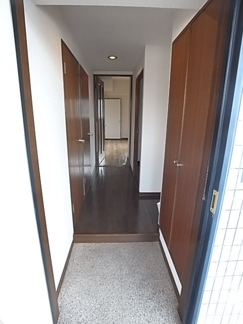 SEPIA西宮北口の玄関