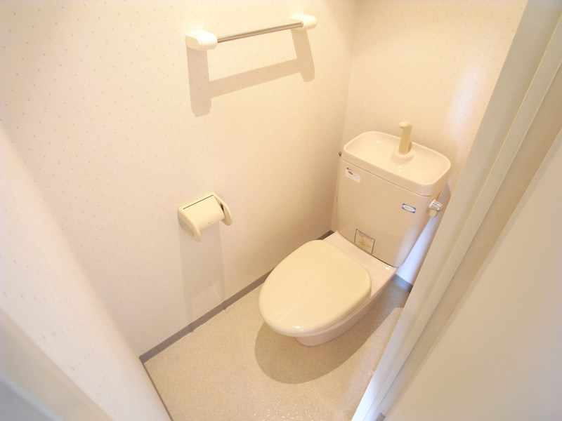 イーナ板宿のトイレ|落ち着いたトイレです