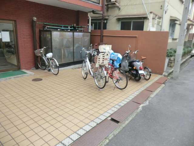 シャトー神戸の外観