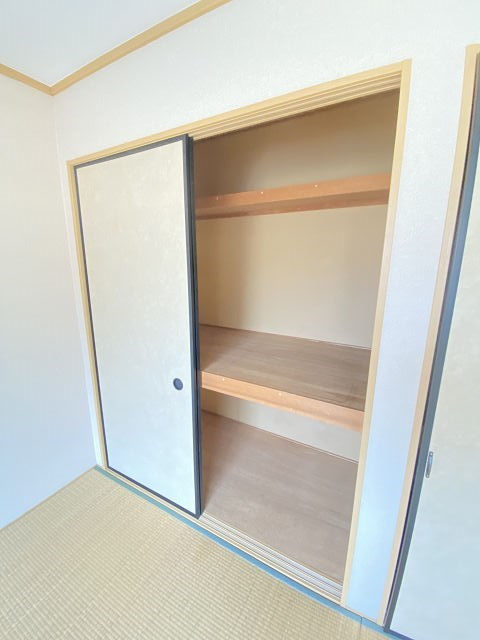 コンフォート出屋敷の収納