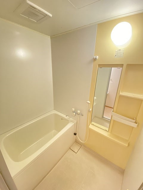 コンフォート出屋敷の浴室