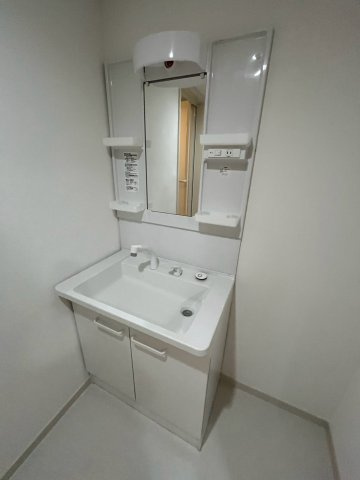 上ヶ原TWENTYEIGHTの洗面所