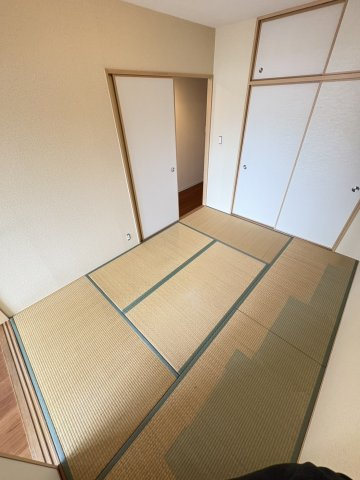 甲子園三番町ハイツの和室