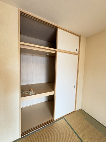 甲子園三番町ハイツの収納