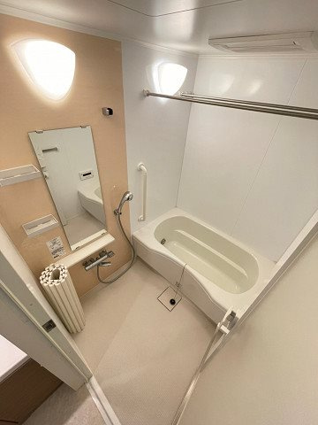 甲子園三番町ハイツの浴室