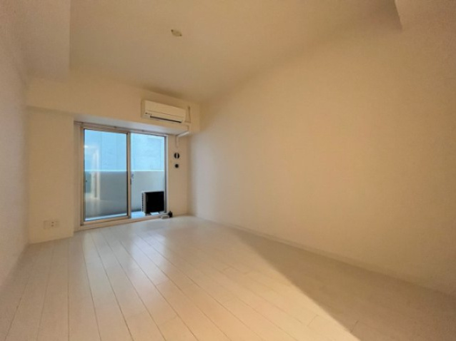 セイル淀屋橋の寝室