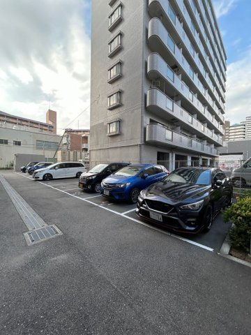 エスプレイス神戸ウエストゲートの駐車場