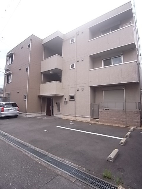 ラ・メゾンアンソレイエ板宿の外観|おしゃれな外観です