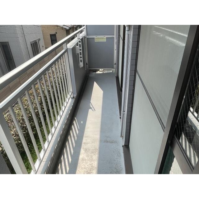 リヴレ駒場のバルコニー