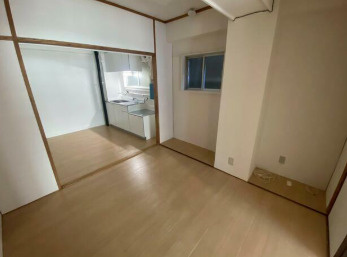  第二岩見マンションの寝室