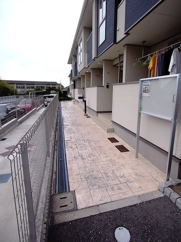 ルシェロ上ヶ原のエントランス